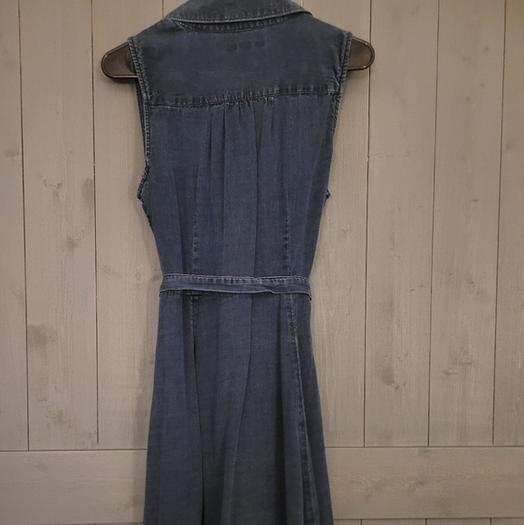 Banana Republic Sleeveless Denim Dress - Picture 2 of 2